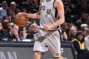 九游体育-Uzi连续十场比赛得分超过败北，掘金挑战极限！的简单介绍