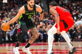 九游娱乐-包含塔图姆爆冷击败MAD，关键助攻引爆全场！的词条